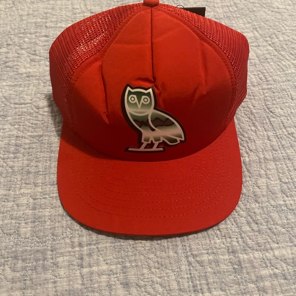 Selling ovo hats for cheap retail is $80 - Picture 3 of 4